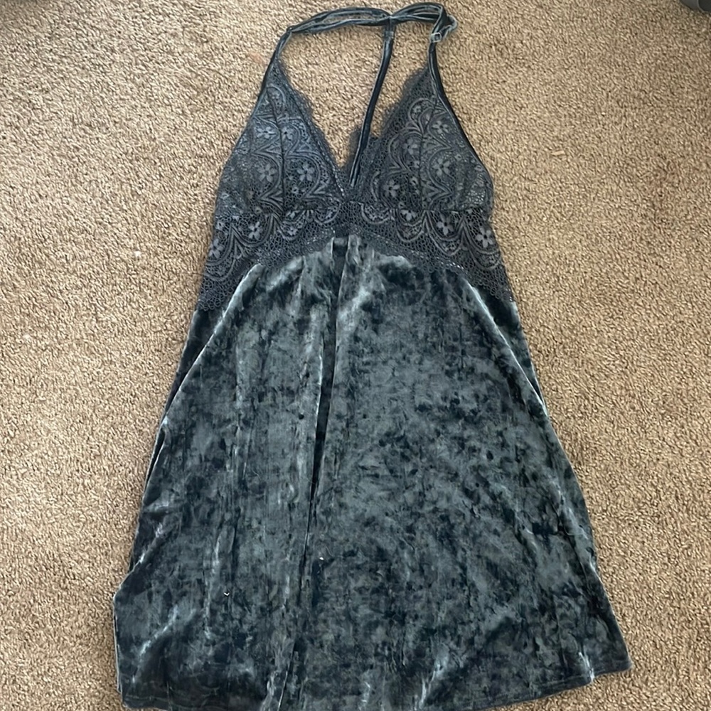 Beautiful navy velvet dress!